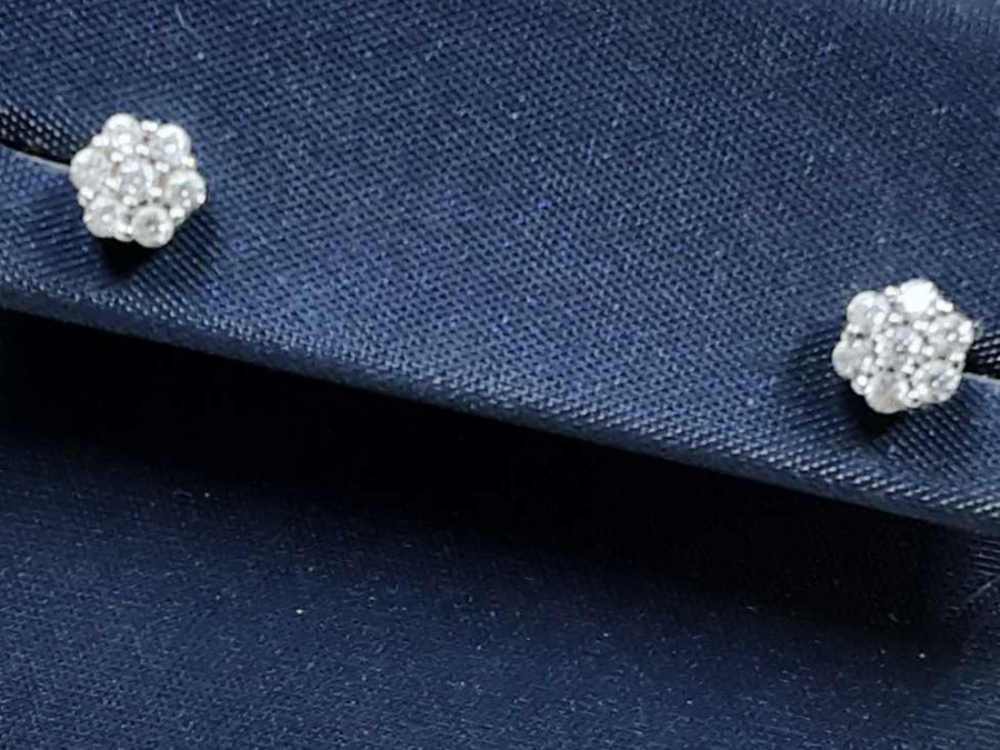 Earrings - Silver 0.7 grams