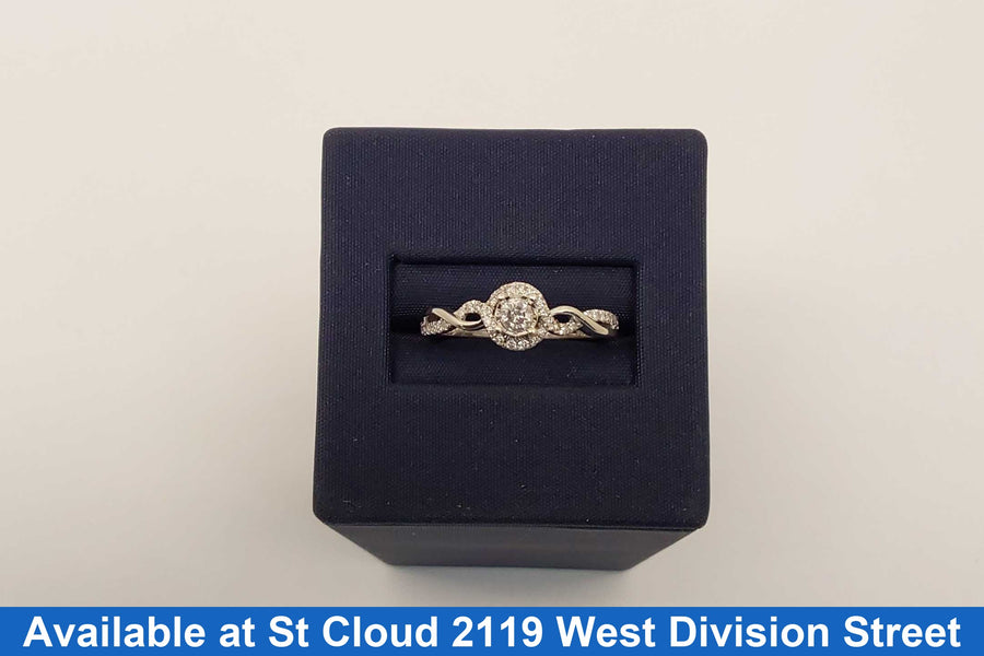 Women's Ring - White Gold 10k (.417) 2.01 grams Size 7.5