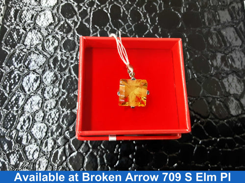 Symbol Pendant - White Gold 18k (.750) 3.4 grams