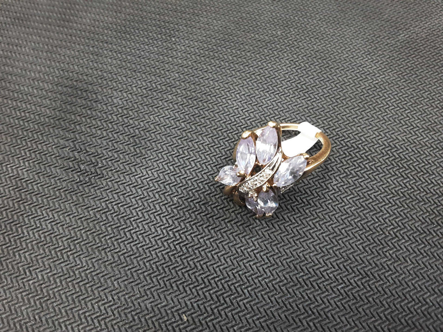 Women's Ring - Yellow Gold 10k (.417) 5.1 grams Size 7