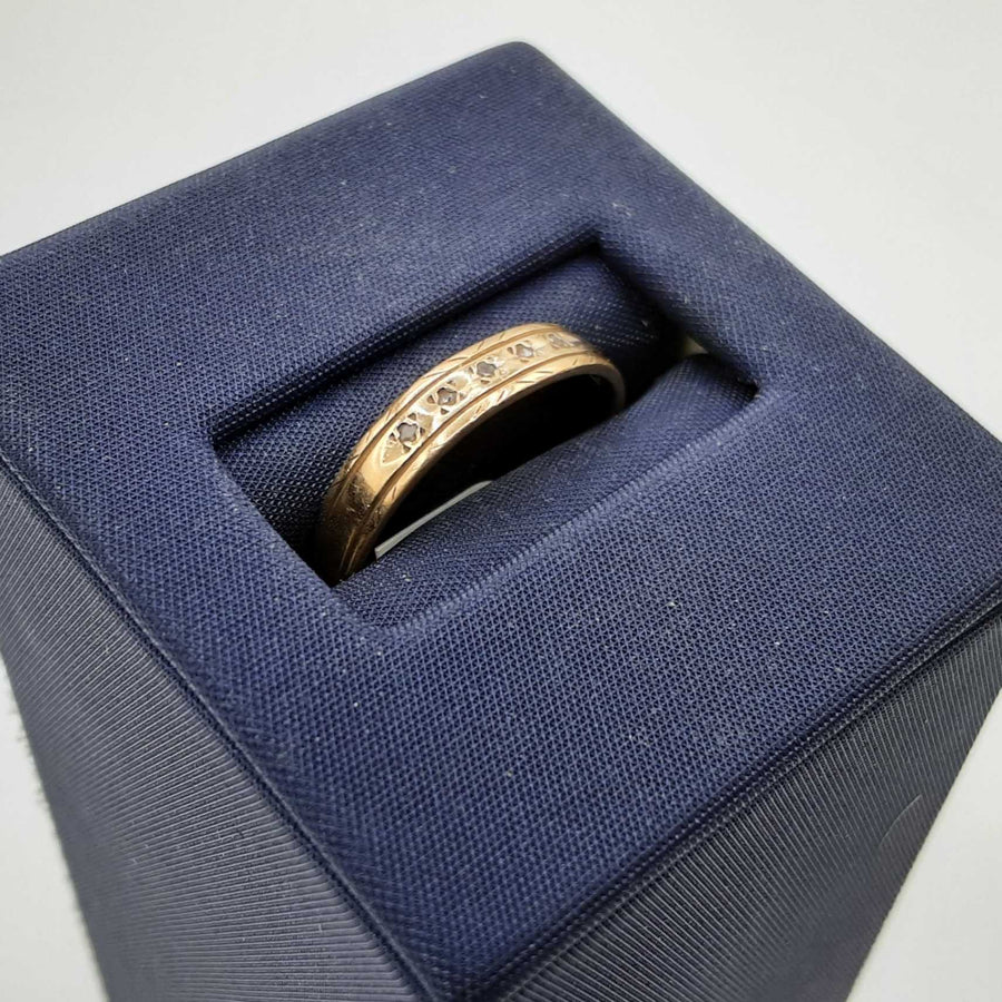 Ring - Wedding Band - Yellow Gold 10k (.417) 1.4 grams Size 7
