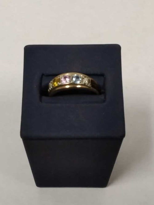 Women's Ring - Yellow Gold 14k (.585) 3.2 grams Size 20
