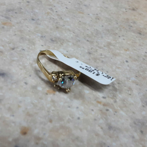 Women's Ring - Yellow Gold 10k (.417) 1.5 grams Size 8