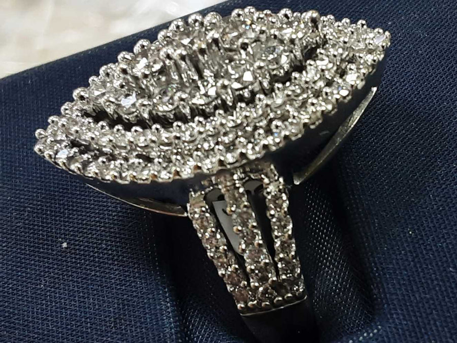 Women's Ring - White Gold 14k (.585) 9.1 grams Size 20