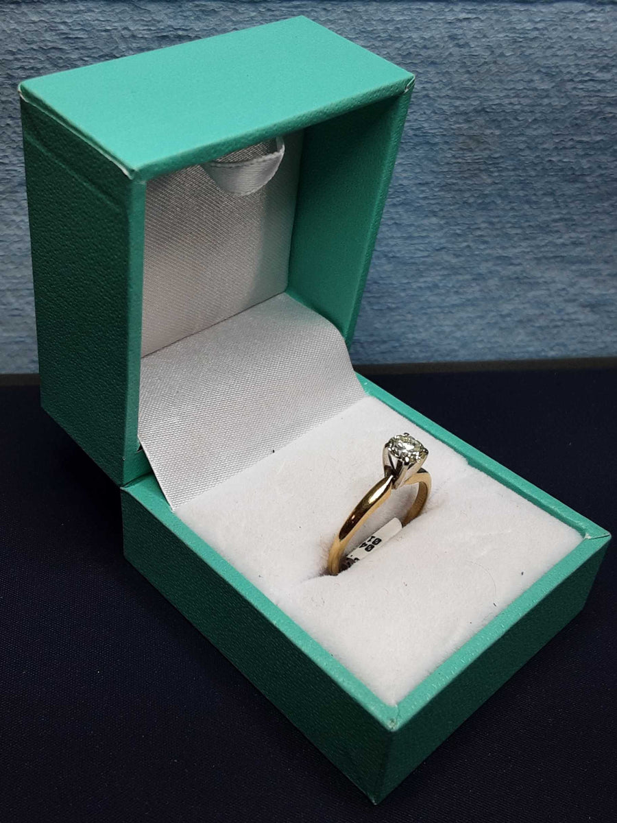 Women's Ring - Solitaire - Yellow Gold 14k (.585) 2 grams Size 7