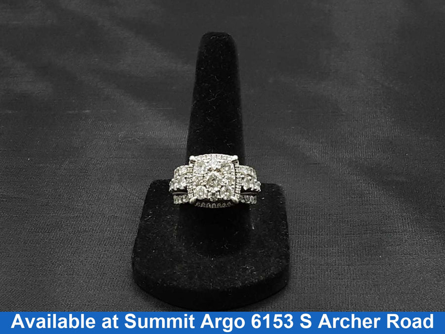 Women's Ring - White Gold 10k (.417) 10 grams Size 7.5