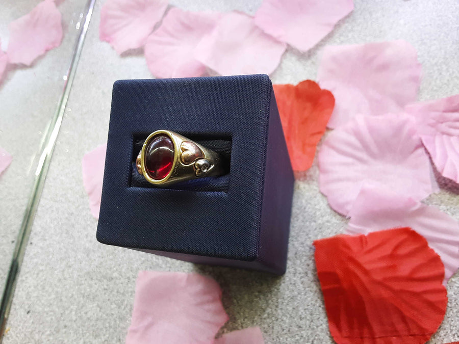 Women's Ring - Tricolor Gold 14k (.585) 6.2 grams Size 7