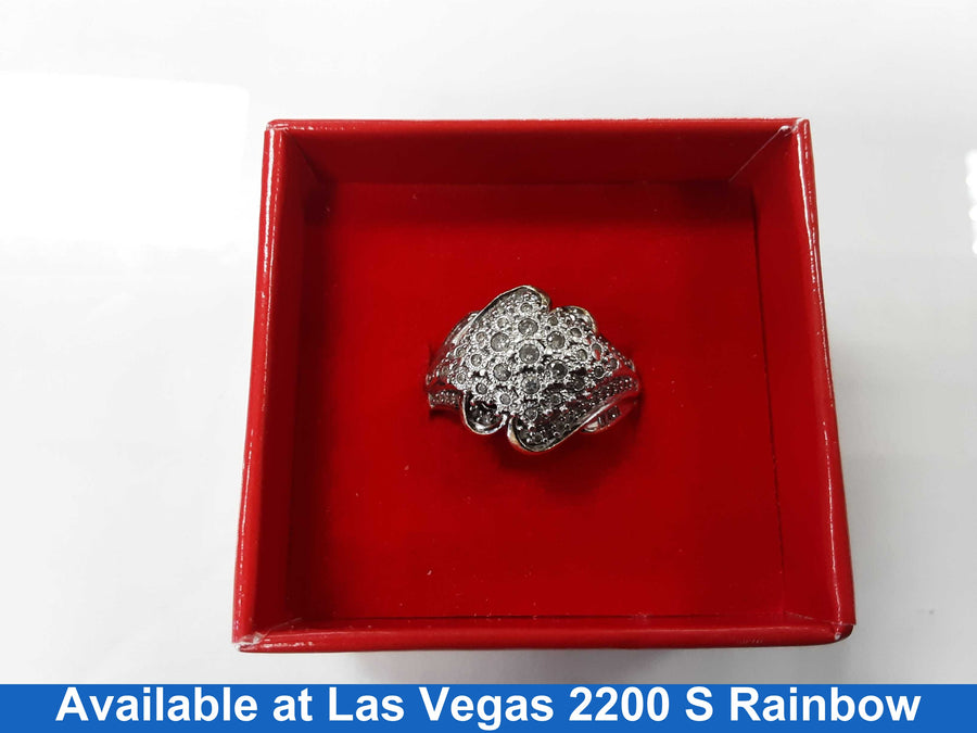 Women's Ring - Silver 6.7 grams Size 7.5
