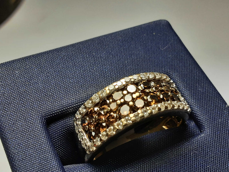 Fancy Wedding Band Yellow Gold 10k (.417) 5.5 grams Size 5