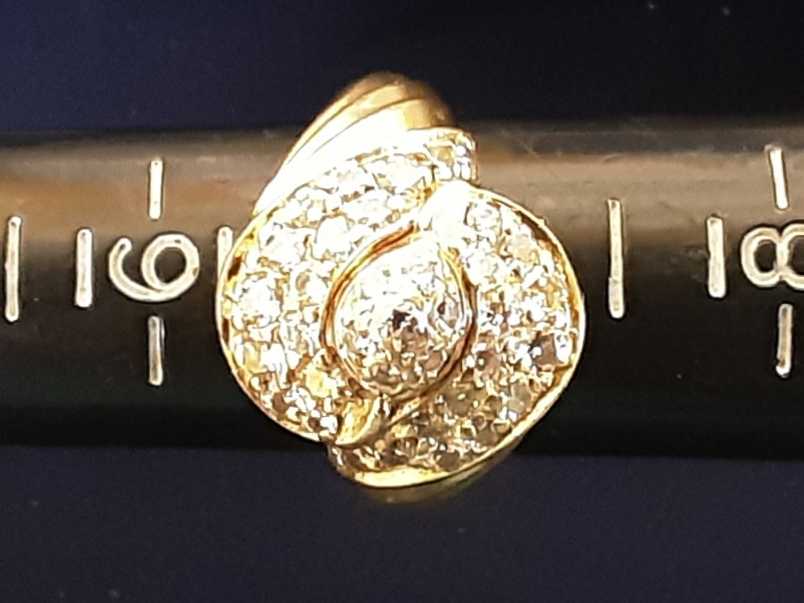 Women's Ring - Yellow Gold 14k (.585) 8.7 grams Size 7