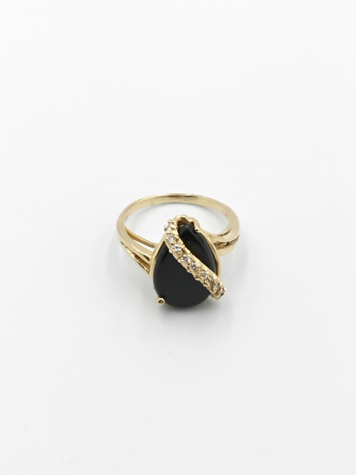 Women's Ring - Yellow Gold 14k (.585) 3.2 grams Size 5.5