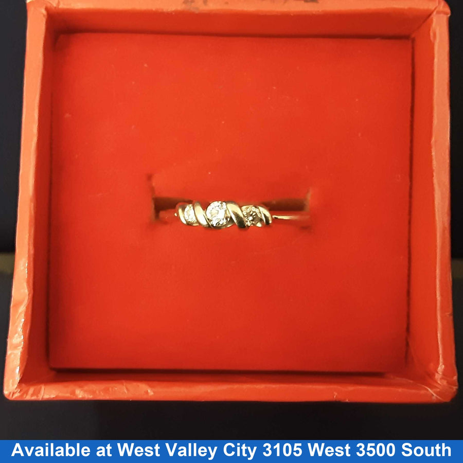 Women's Ring - White Gold 14k (.585) 2 grams Size 5