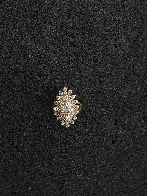 Women's Ring - Yellow Gold 14k (.585) 7.1 grams Size 6.5