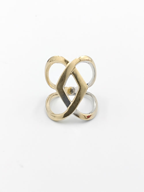 Women's Ring - Yellow Gold 14k (.585) 7.4 grams Size 7.5