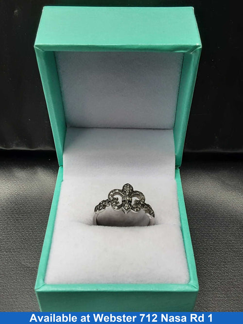 Women's Ring - White Gold 10k (.417) 2.3 grams Size 7