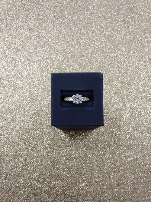 Women's Ring - Yellow Gold 10k (.417) 2.3 grams Size