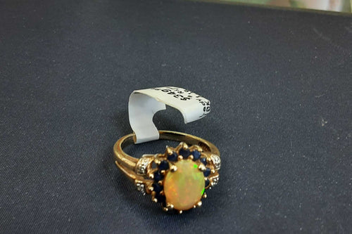 Women's Ring - Yellow Gold 10k (.417) 3.1 grams Size 9.5