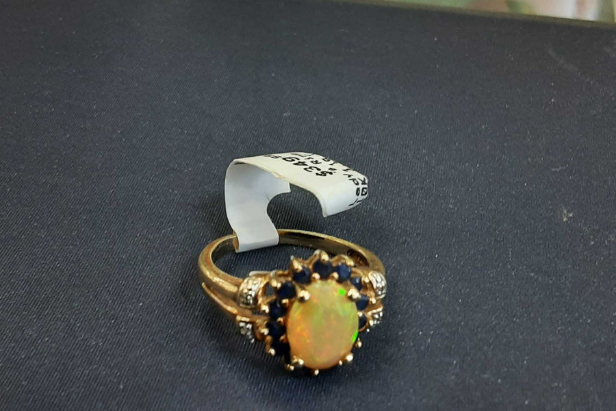 Women's Ring - Yellow Gold 10k (.417) 3.1 grams Size 9.5