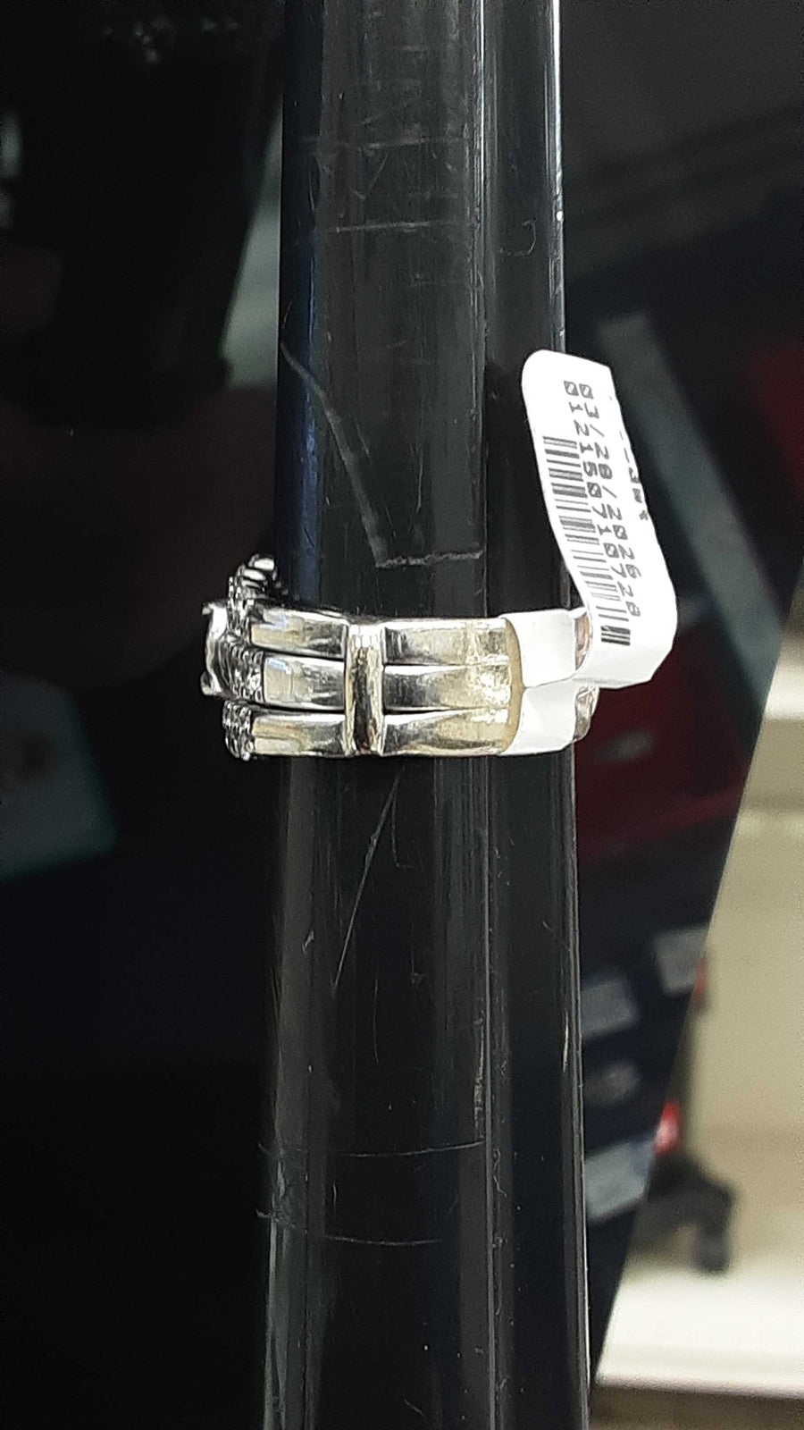 Women's Ring - White Gold 14k (.585) 10.1 grams Size 8.5