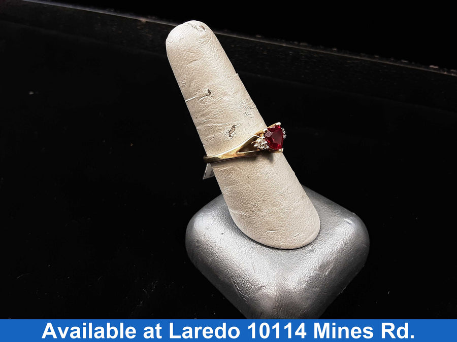 Women's Ring - Yellow Gold 10k (.417) 2.1 grams Size 20