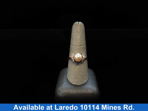 Women's Ring - Yellow Gold 10k (.417) 3.7 grams Size 8.5