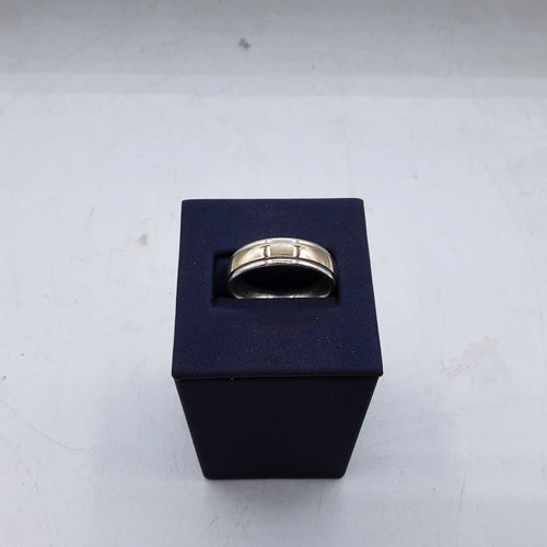 Ring - Wedding Band - Silver 6.2 grams Size 20