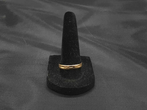 Ring - Wedding Band - Yellow Gold 14k (.585) 1.2 grams Size 9.5