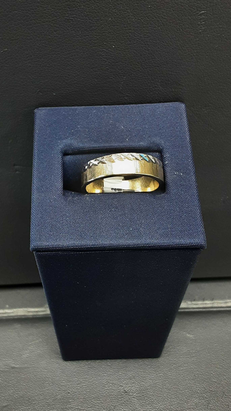 Yellow Gold 14k (.585) 5.6 grams Size 8