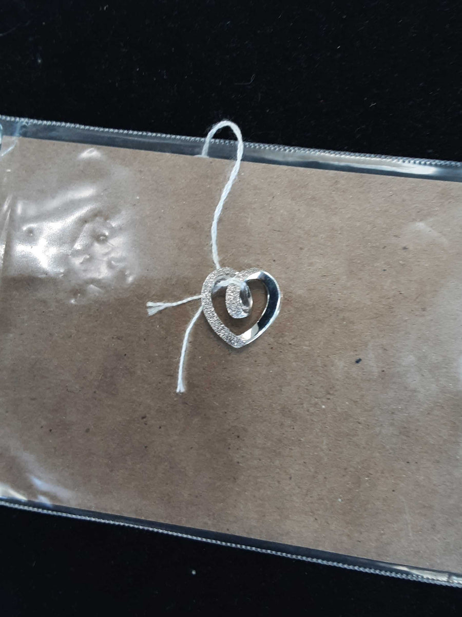 Symbol Pendant - White Gold 14k (.585) 1.6 grams