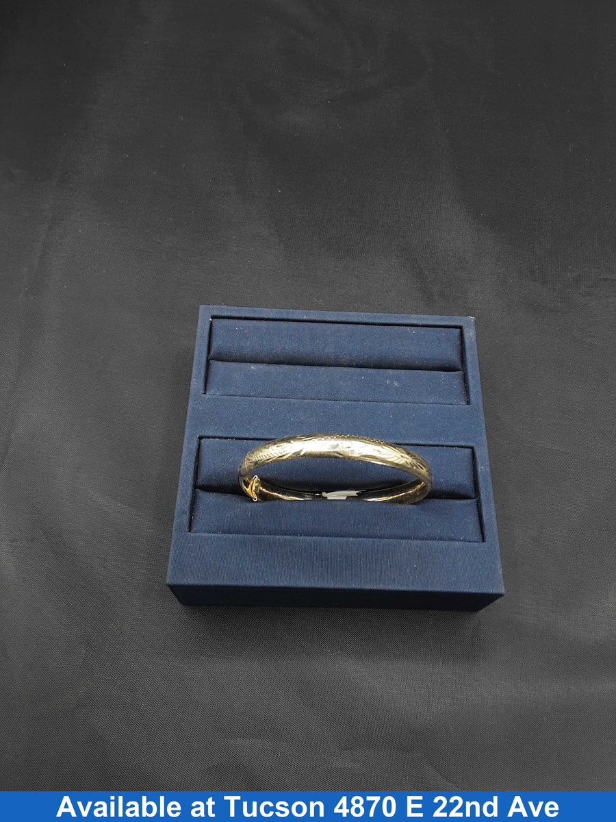 Bangle Bracelet - Yellow Gold 10k (.417) 4.5 grams 5 inch