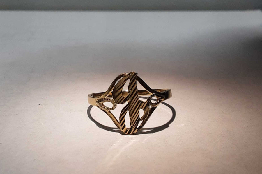 Women's Ring - Yellow Gold 10k (.417) 1.3 grams Size 10