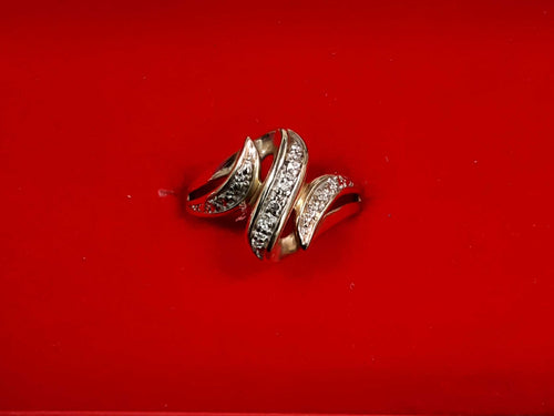 Women's Ring - Yellow Gold 10k (.417) 2.7 grams Size 7