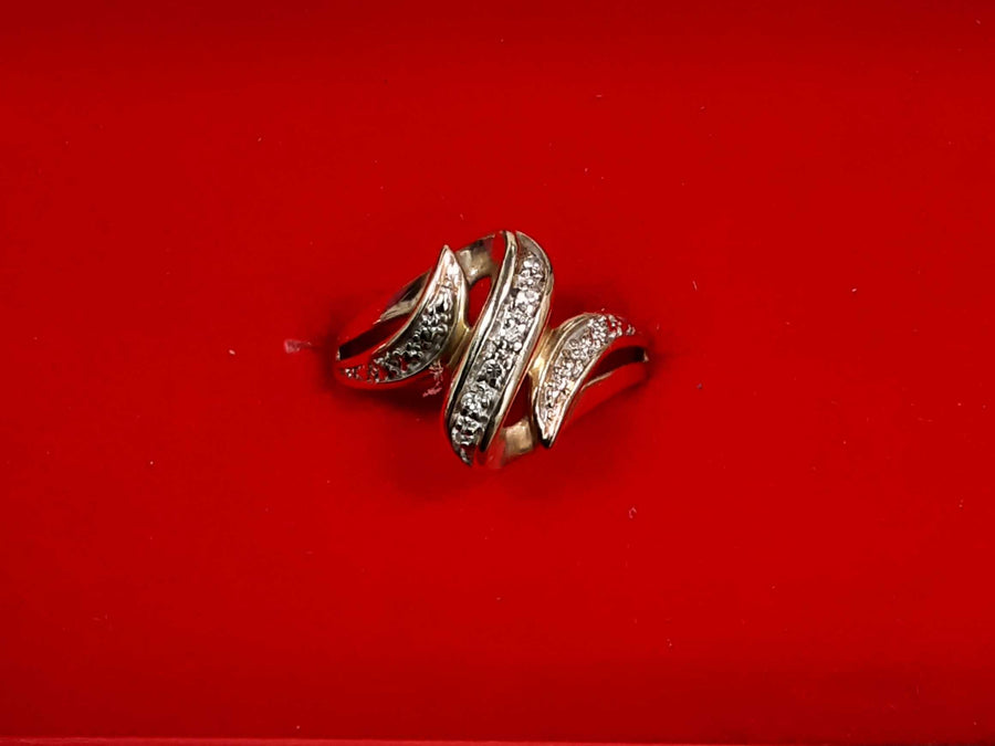 Women's Ring - Yellow Gold 10k (.417) 2.7 grams Size 7