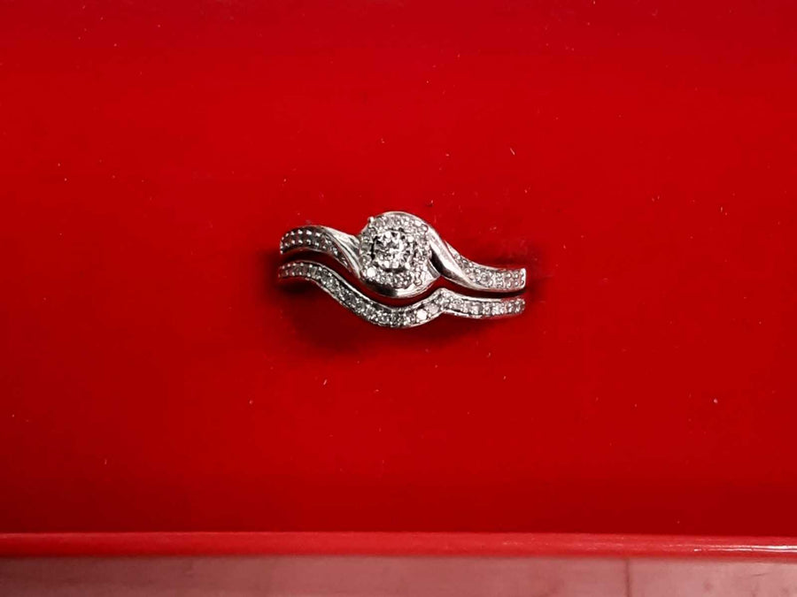 Ring - Wedding Set - Silver 3.7 grams Size 7