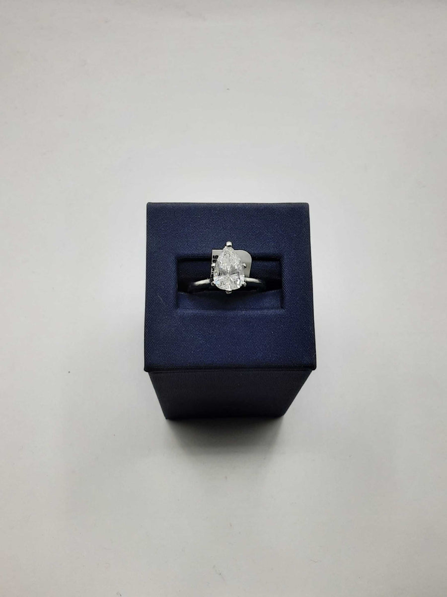 Women's Ring - Solitaire - Platinum 4.6 Grams Size 4.5