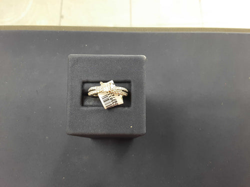 Women's Ring - White Gold 14k (.585) 3.9 grams Size 20