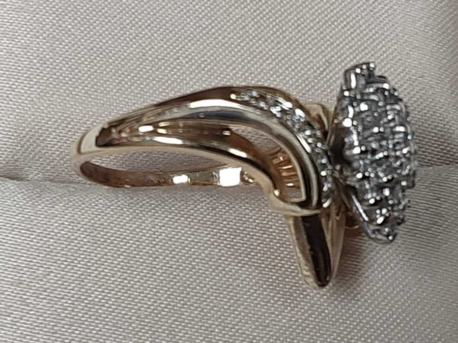 Women's Ring - Yellow Gold 14k (.585) 5.8 grams Size 9.5