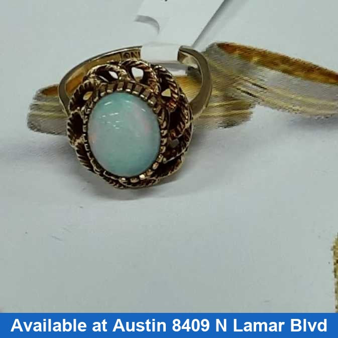 Women's Ring - Yellow Gold 10k (.417) 3.2 grams Size 5.5