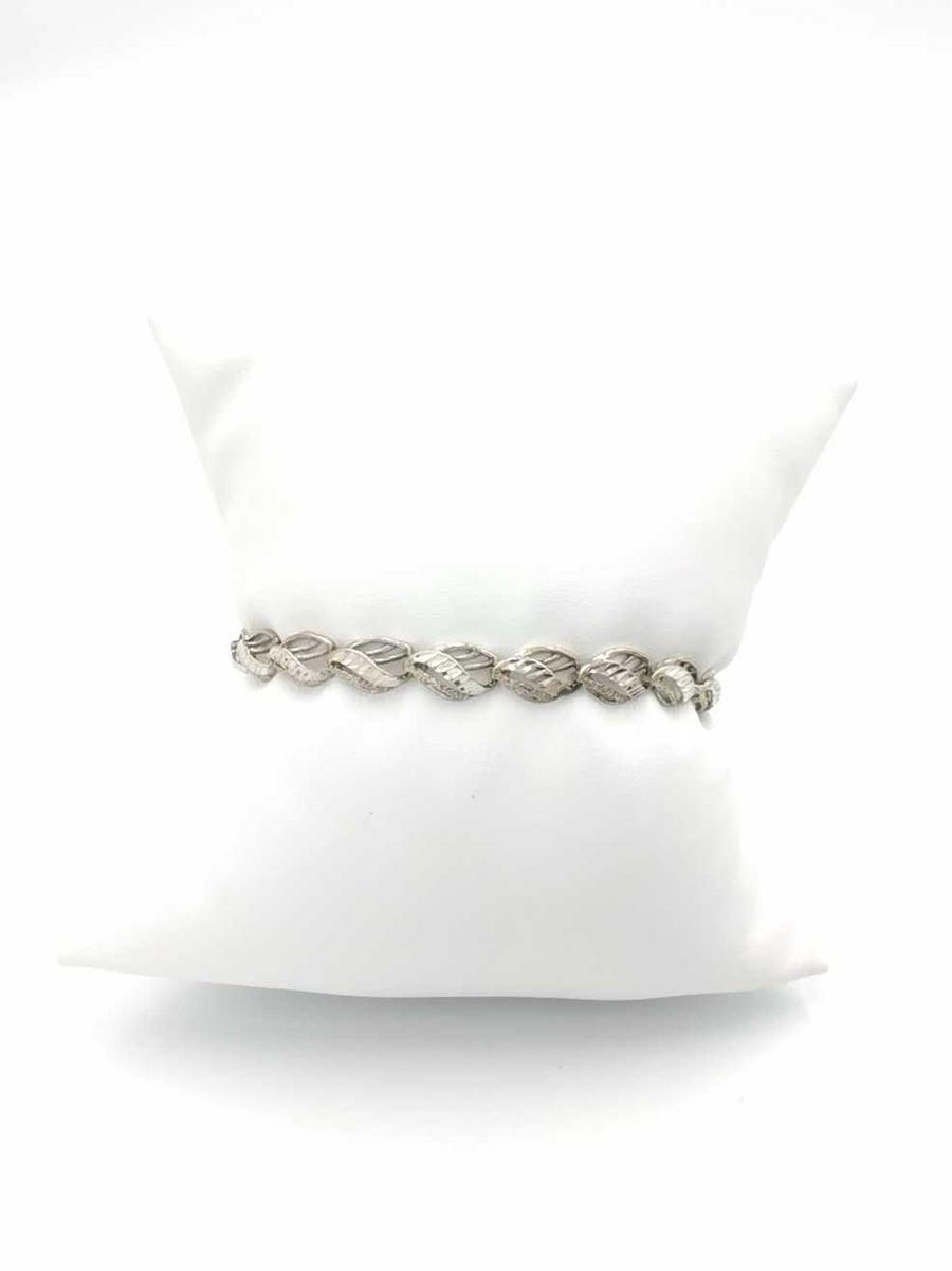 Link Bracelet - White Gold 10k (.417) 6.2 grams 6 inch