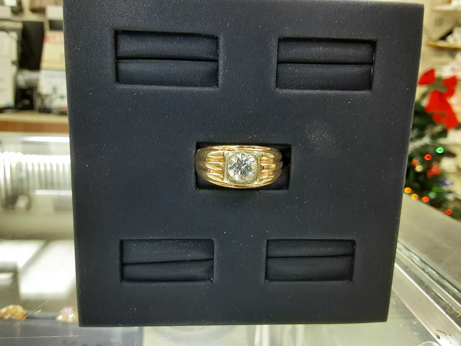 Men's Ring - Yellow Gold 14k (.585) 7.4 grams Size 9.5