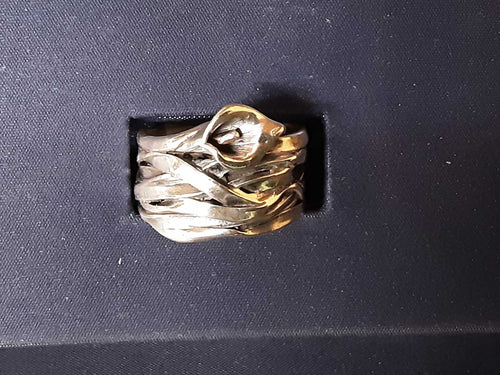 Women's Ring - Silver 7.6 grams Size 20