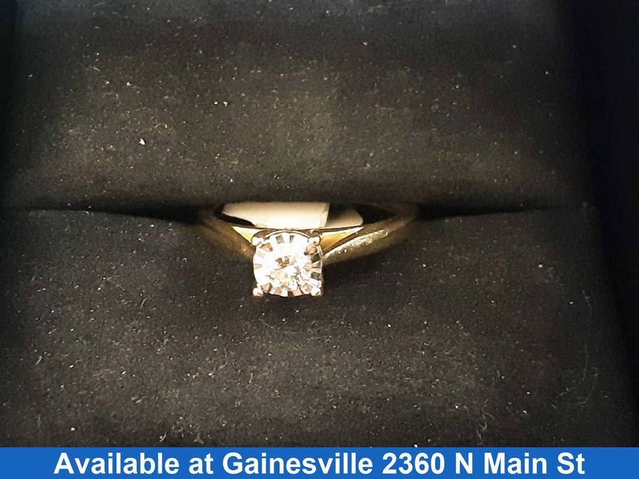 Women's Ring - Solitaire - Yellow Gold 10k (.417) 2.4 grams Size 7