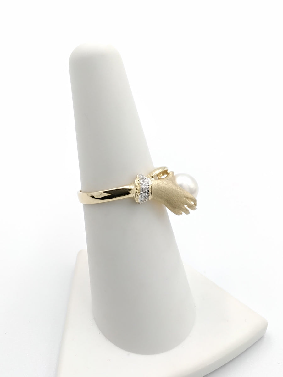 Women's Ring - Yellow Gold 14k (.585) 2.7 grams Size 7
