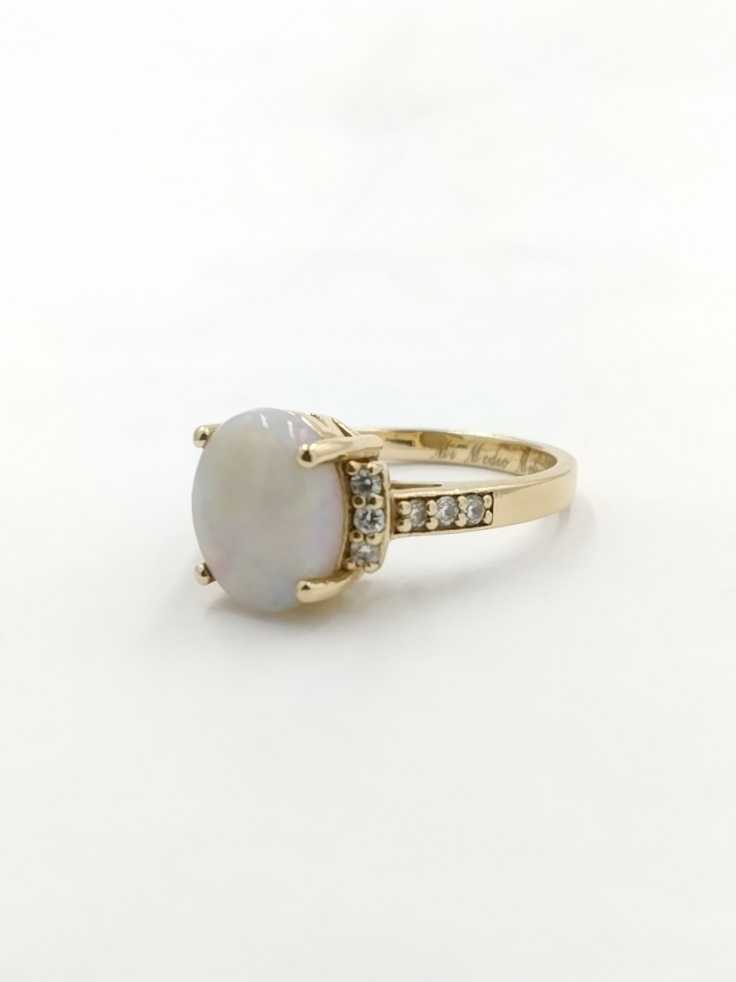 Women's Ring - Yellow Gold 14k (.585) 3.7 grams Size 6.5
