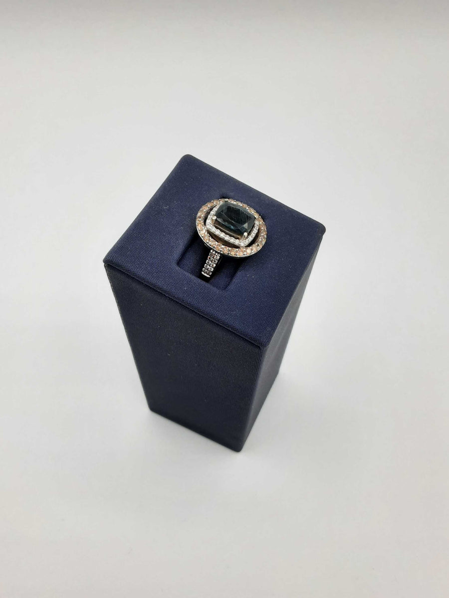Women's Ring - White Gold 22k (.917) 5.5 grams Size 7.5