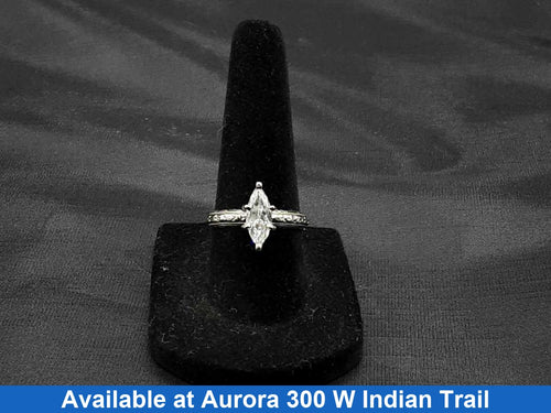 Women's Ring - Solitaire - White Gold 14k (.585) 3.2 grams Size 6.5