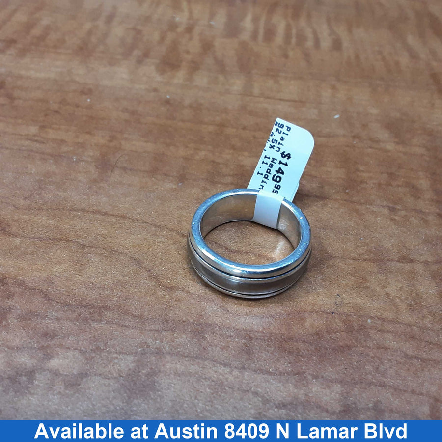 Ring - Wedding Band - Silver 11.1 grams Size 8