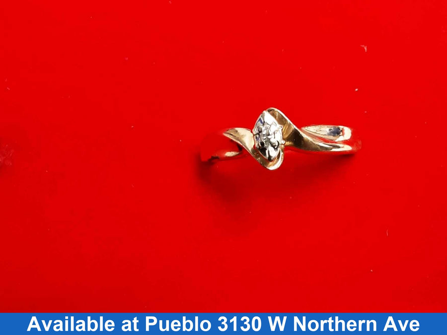 Women's Ring - Yellow Gold 10k (.417) 3.1 grams Size 8