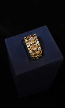 Women's Ring - Yellow Gold 14k (.585) 6.1 grams Size 7