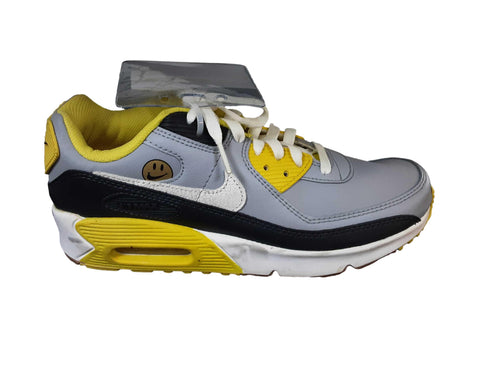 Nike Dq0570-001 Yellow